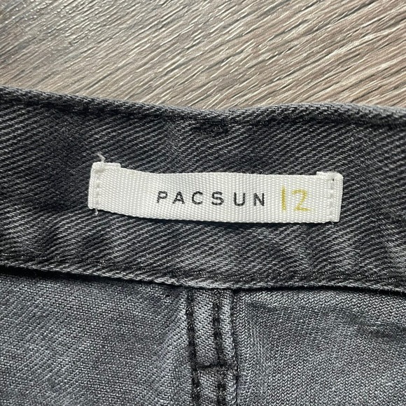 PACSUN High Rise Straight Black Wash Button Fly Raw Hem Knee Holes Jeans Size 23 - Picture 3 of 7